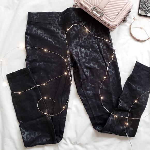 Express Pants - Leopard print leggings Express Pants - Leopard print leggings